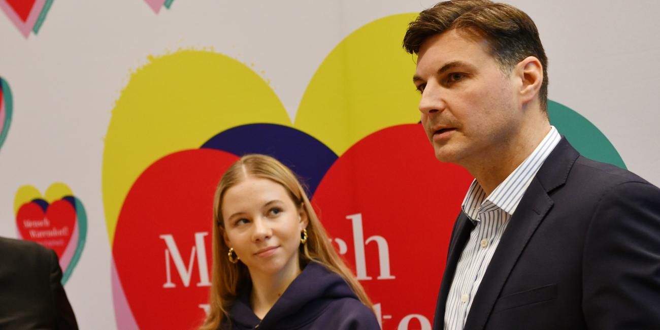 Dominique Hopfenzitz sieht in der Demokratie-Kampagne viel Potenzial in der Kreativität und Energie der jungen Menschen.
