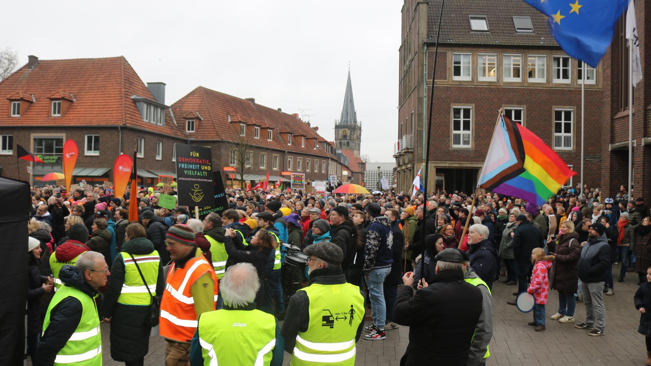 Rund 6000 Menschen nahmen an der Kundgebung in Ahaus teil.