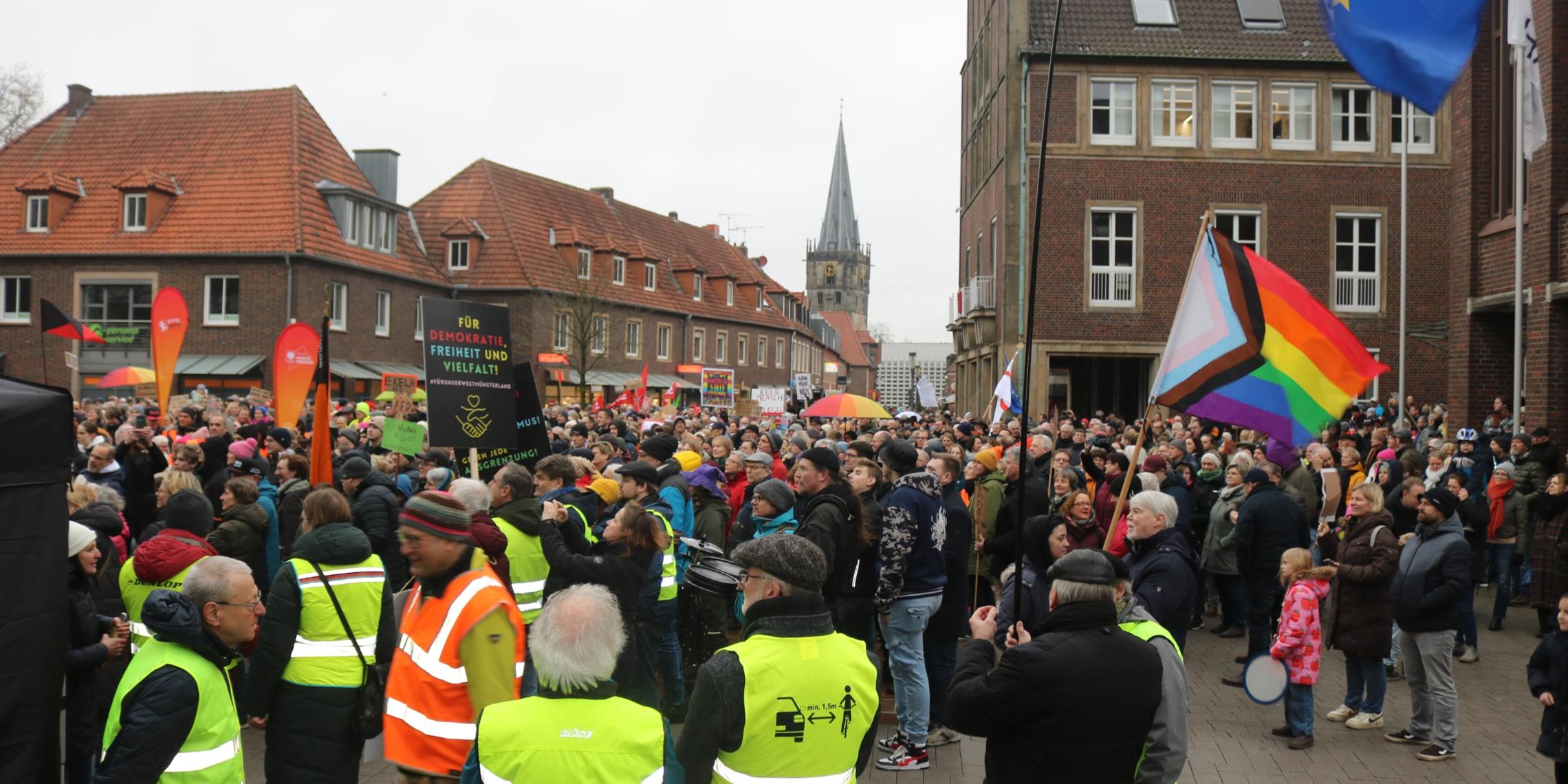 Rund 6000 Menschen nahmen an der Kundgebung in Ahaus teil.