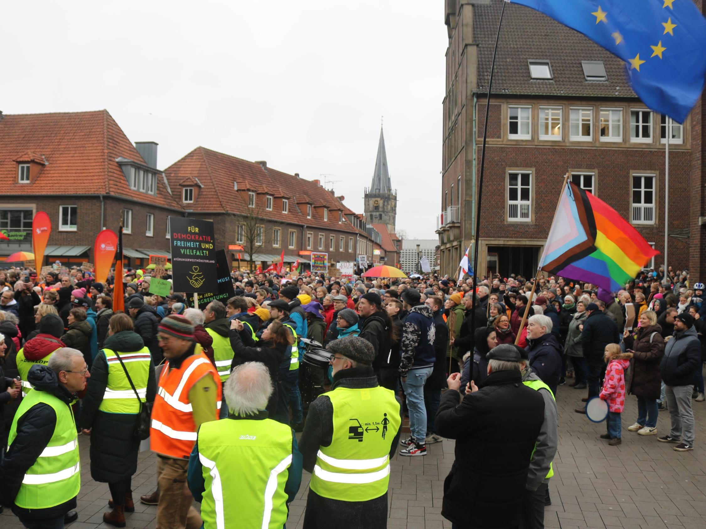 Rund 6000 Menschen nahmen an der Kundgebung in Ahaus teil.