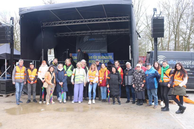 Mitarbeitende des Caritasverbandes Ahaus-Vreden beteiligten sich an der Kundgebung.