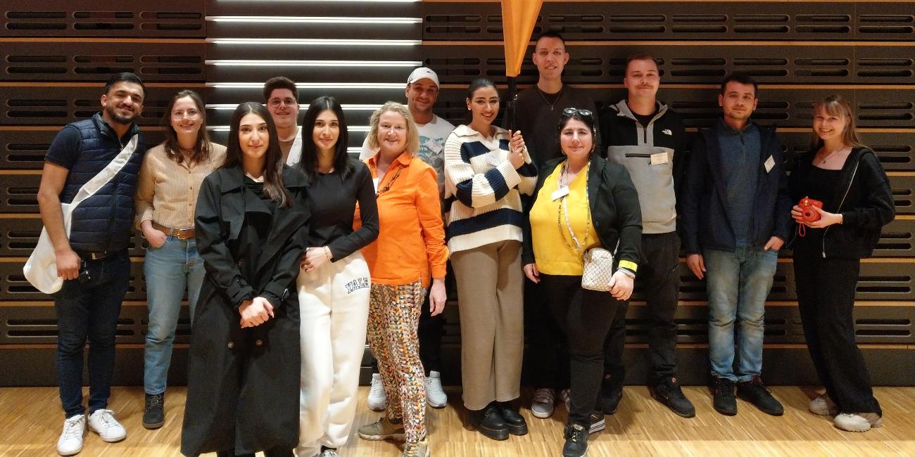 Das Team des Caritasverbandes Ahaus-Vreden beim Markt der Jugend.