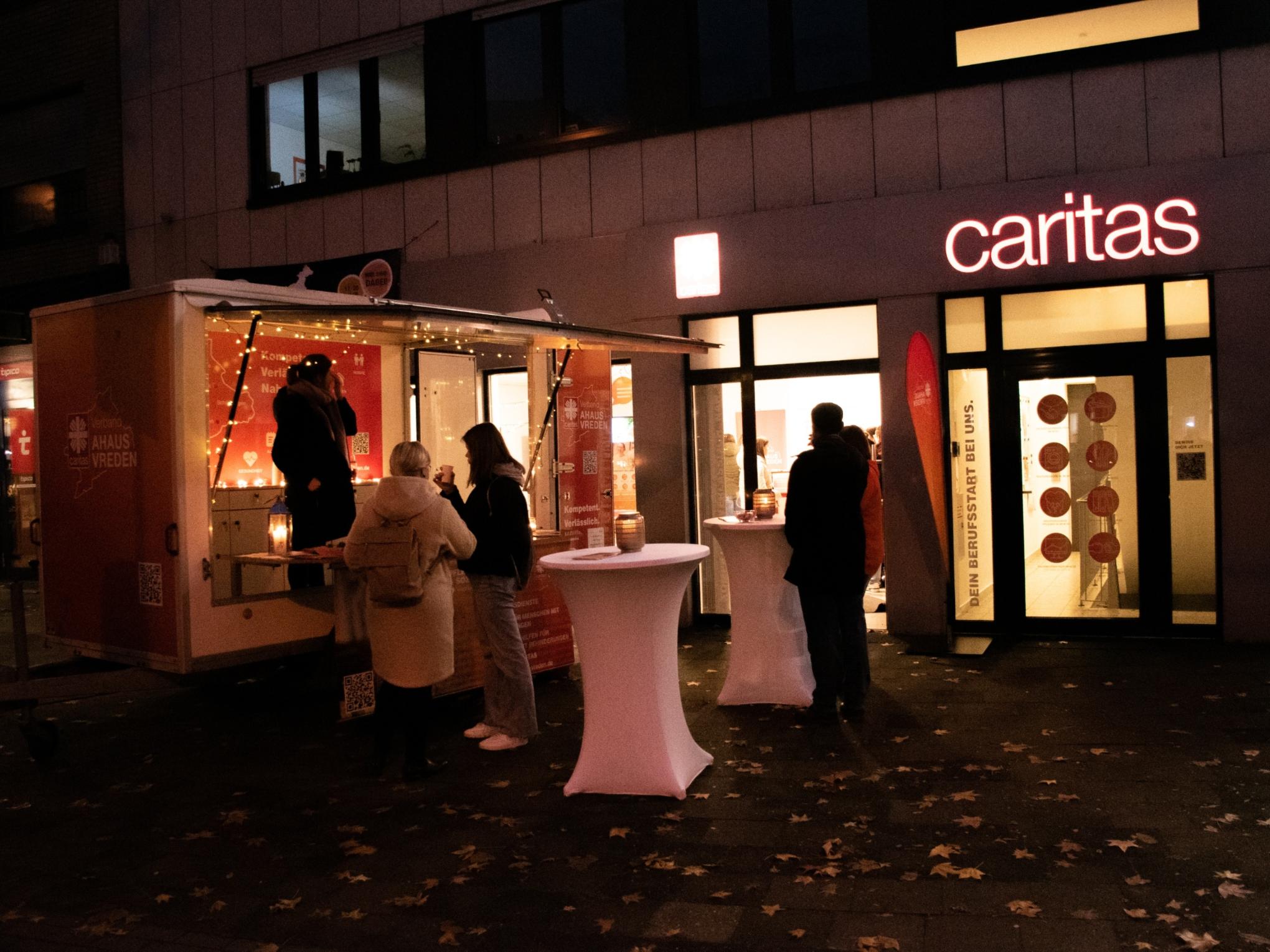 An und in der Geschäftsstelle an der Coesfelder Straße 6 in Ahaus informierten wir bei der Nacht der Ausbildung über unsere Ausbildungsmöglichkeiten.