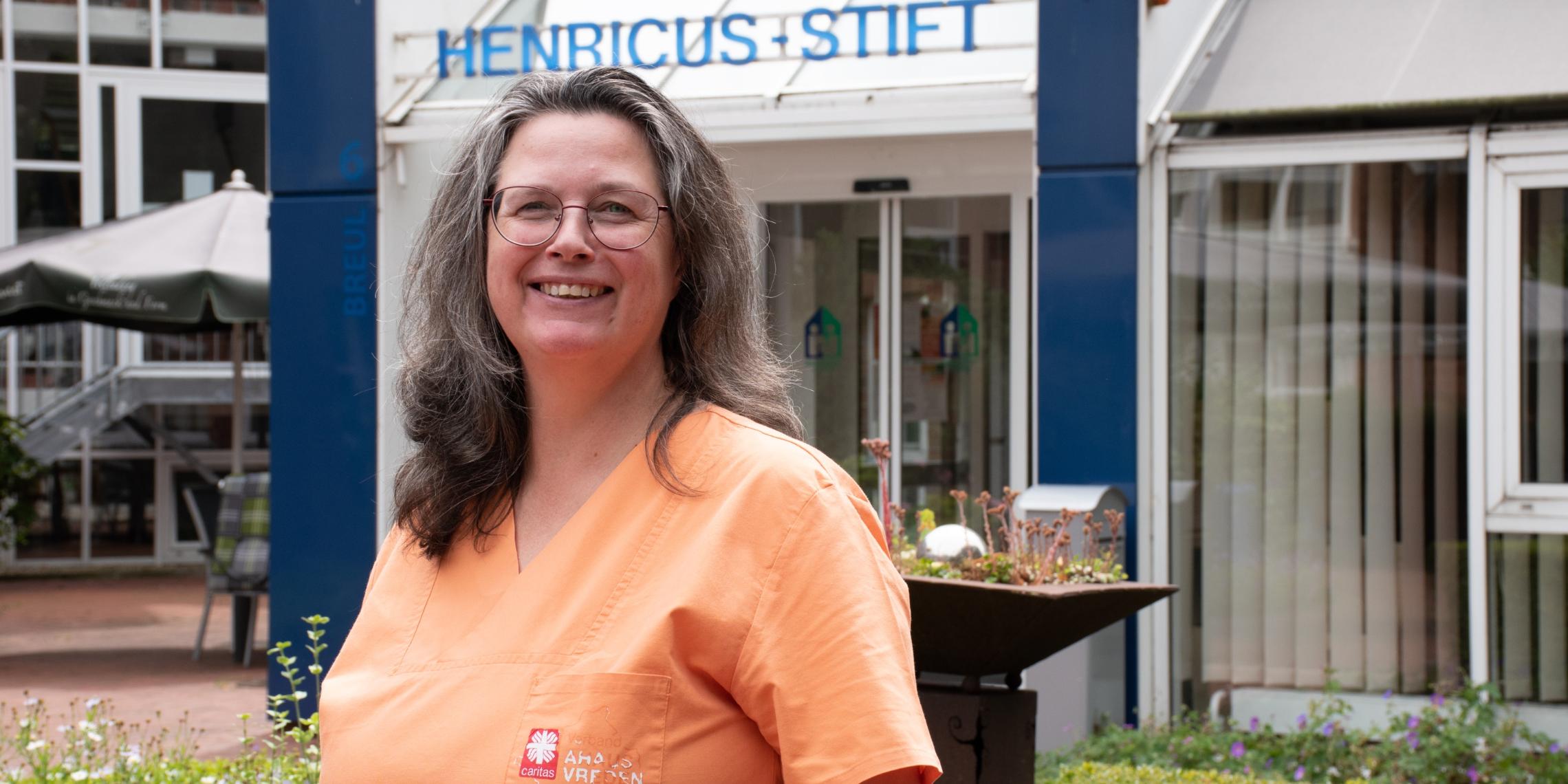Rita Simon arbeitet als Pflegehelferin im Henricus-Stift in Südlohn.