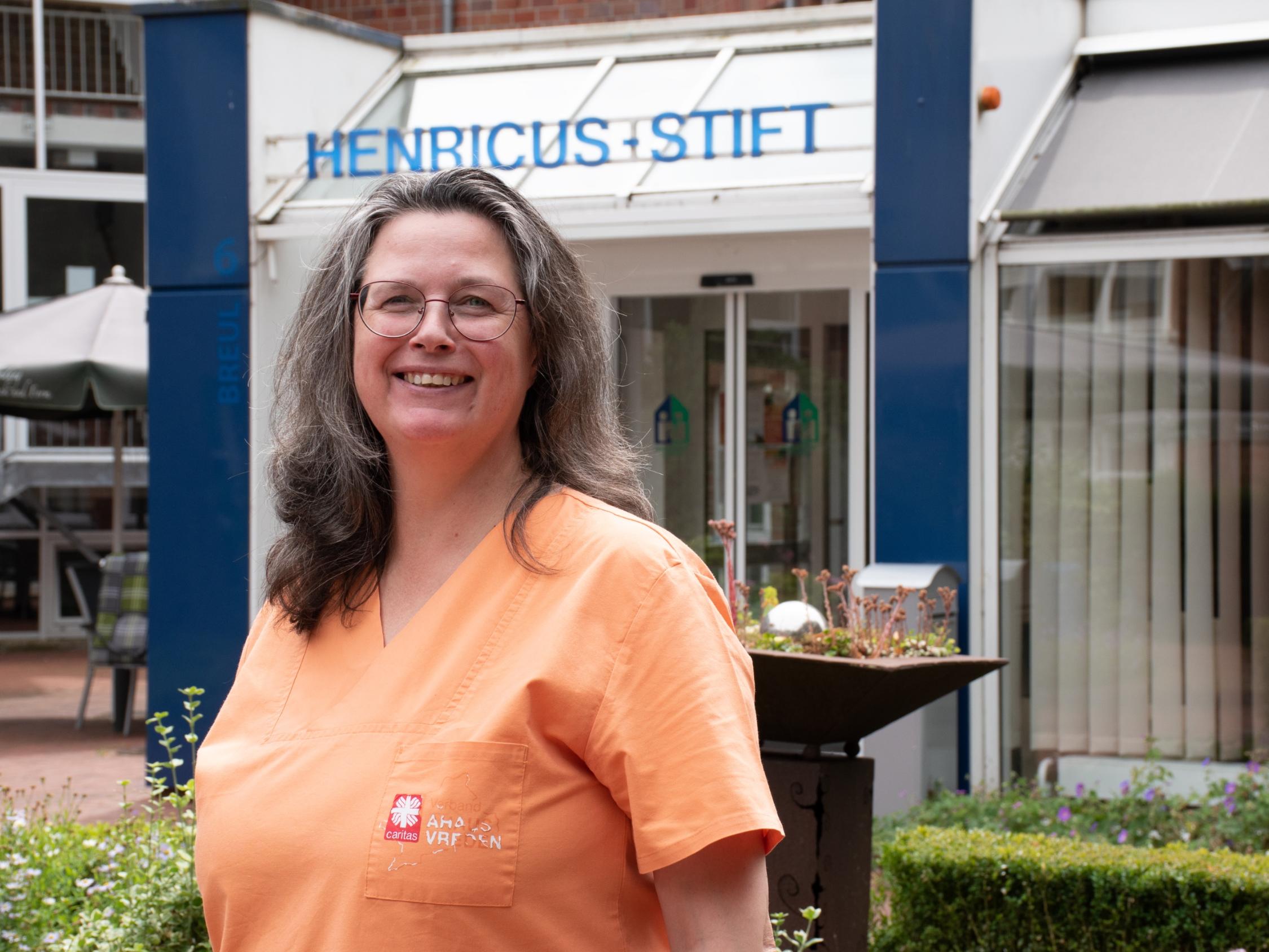 Rita Simon arbeitet als Pflegehelferin im Henricus-Stift in Südlohn.