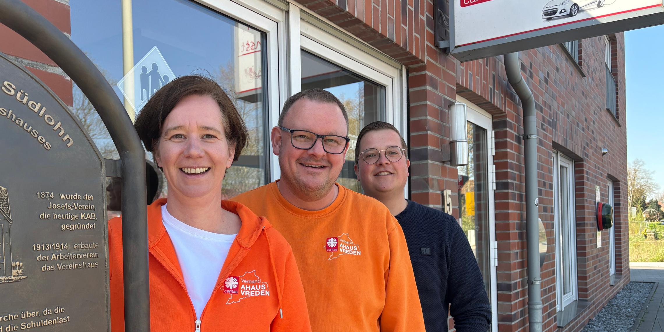 Das Leitungsteam der Caritas Ambulanten Pflege in Südlohn: Karin Bennemann (Stellvertretung), Jens Beckmann (Leitung), Markus Heitmann (Stellvertretung).