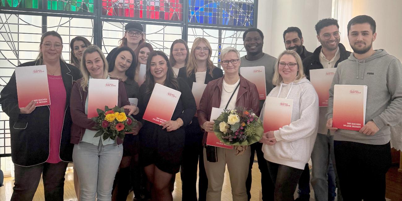 Die Absolventinnen und Absolventen des Kurses B2.