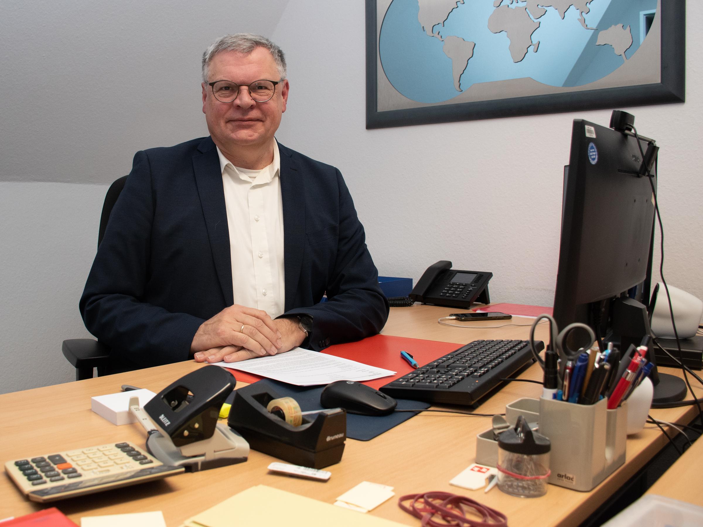 Andreas Dawo leitet die Schuldner- und Insolvenzberatung des Caritasverbandes Ahaus-Vreden.  Die Beratngsstelle verzeichnet eine massiv steigende Nachfrage.