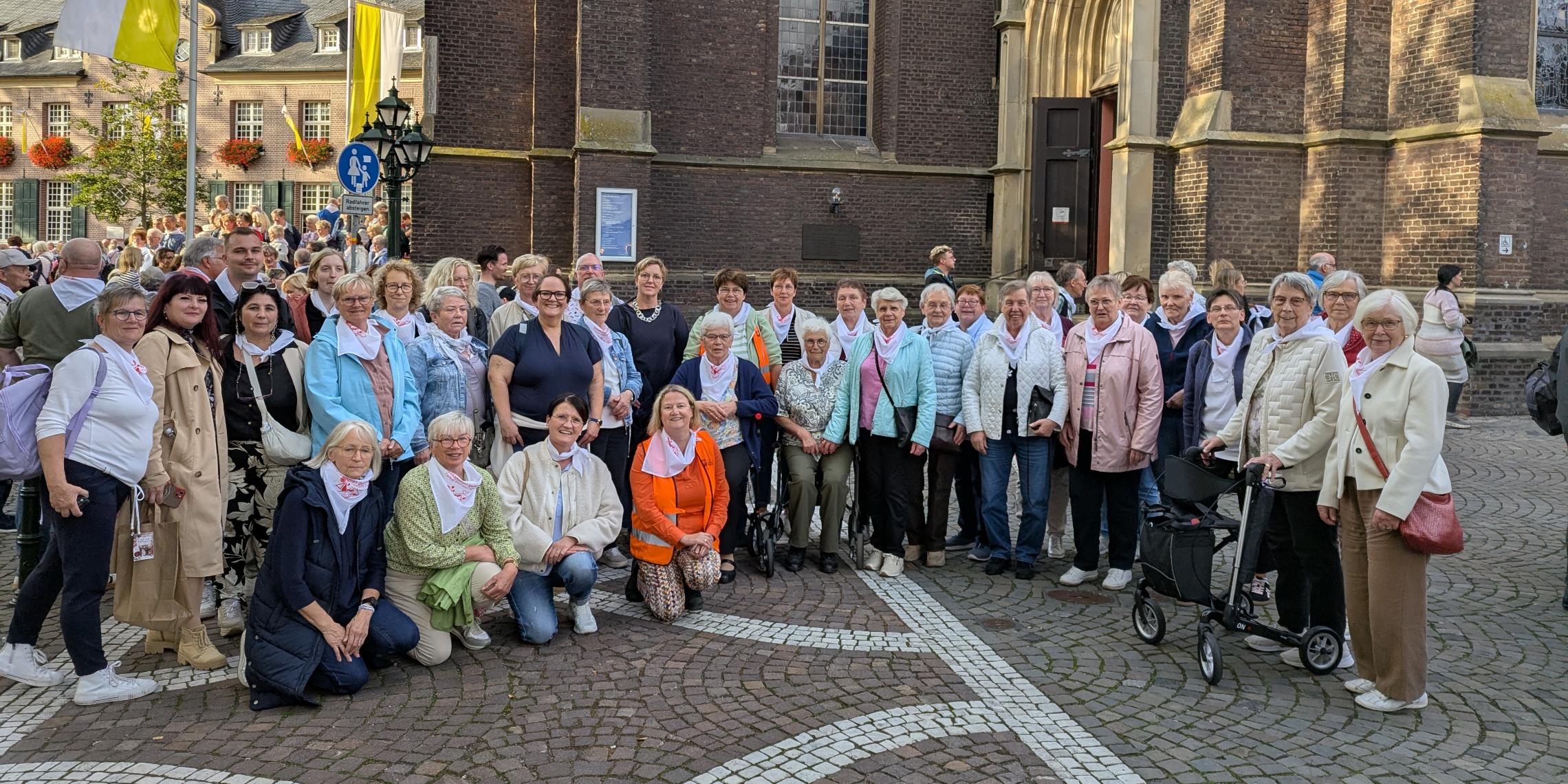 Vom Caritasverband Ahaus-Vreden nahmen 50 Haupt- und Ehrenamtliche an der Wallfahrt teil.