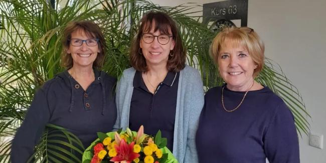 Sonja Kurth (M.), mit Irmgard Hermes (l.) und Petra Berger.