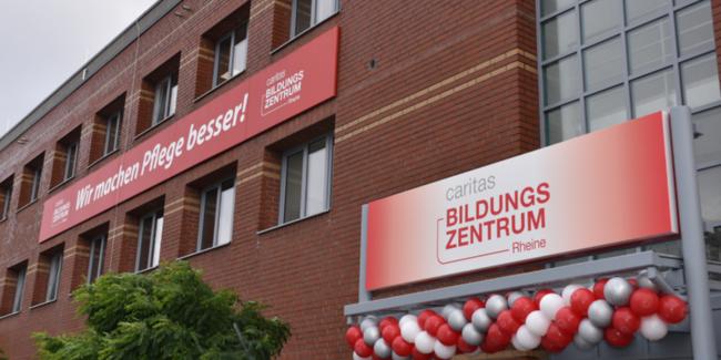 Mitten im Herzen der Stadt Rheine: das Caritas Bildungszentrum am Kardinal-Galen-Ring 84-86.