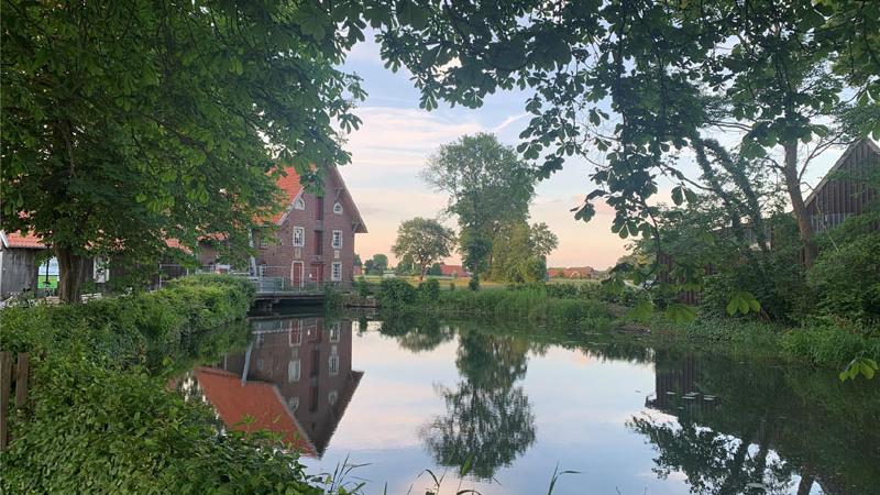 Die Düstermühle in Legden, eines von zwölf Kalendermotiven aus dem Altkreis Ahaus. - Iris Ehler